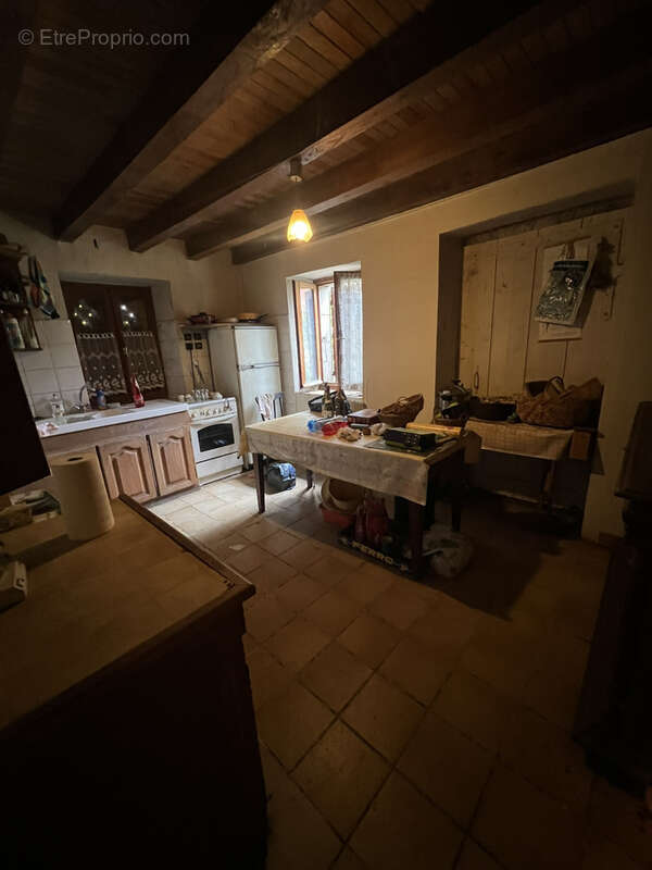 Maison à LESCHERAINES