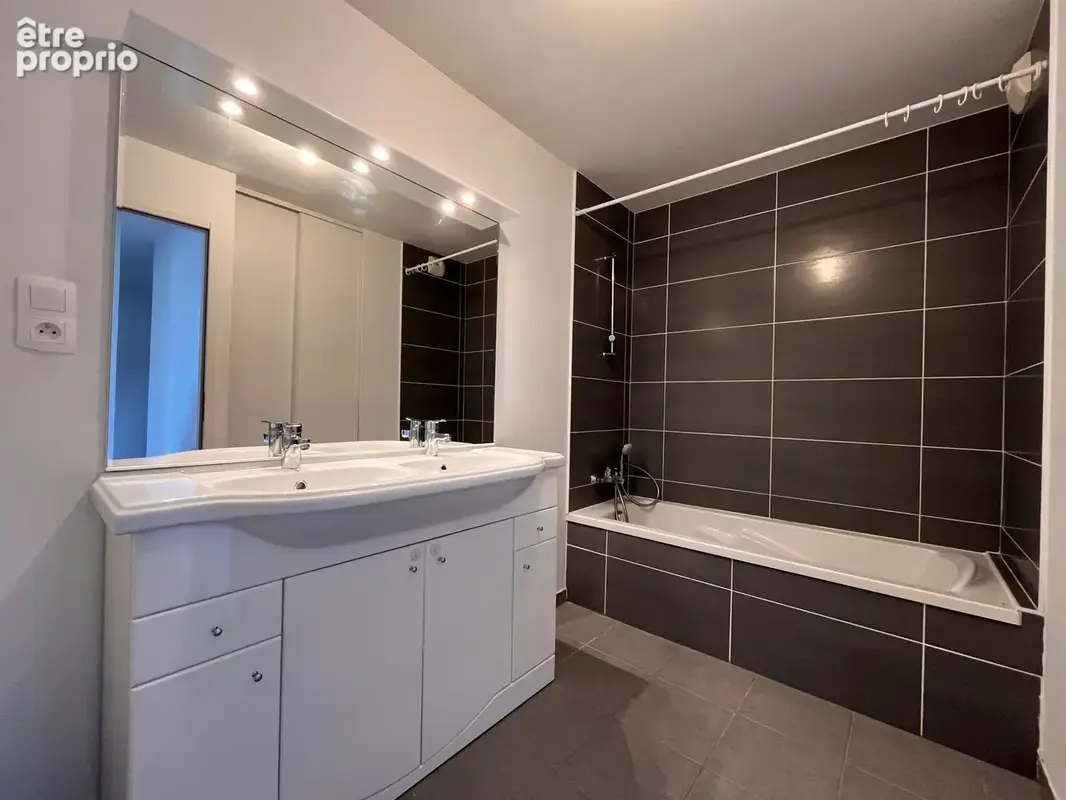Orvault Petit Chantilly   Appartement T4 récent (2015), DPE C, 3 chambres, garage boxé, tram ligne 3 à pied - photo 15