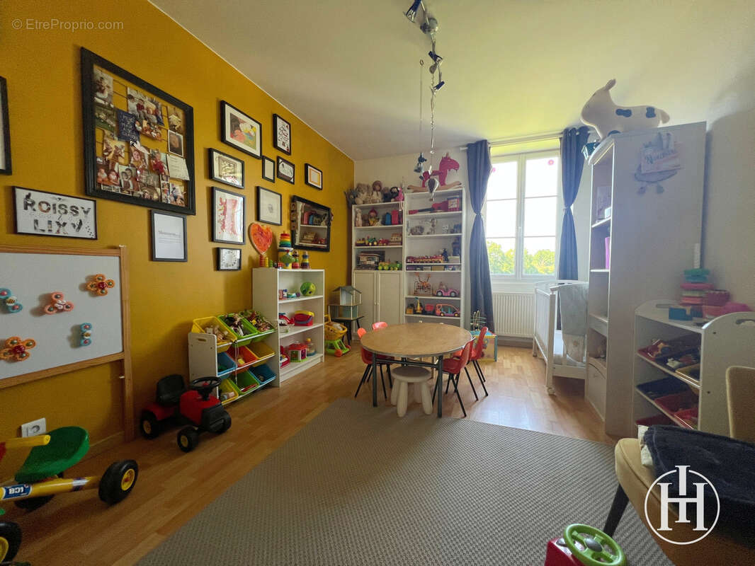 Maison à CHARENTON-DU-CHER