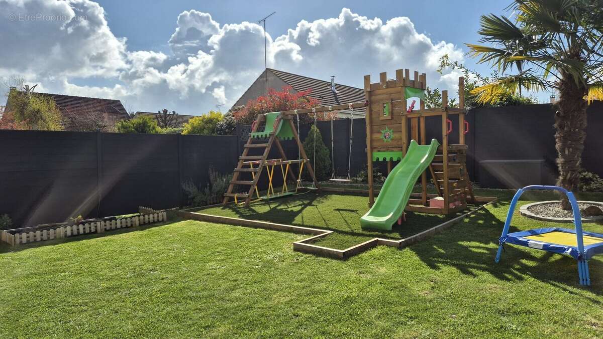 Maison à FAREMOUTIERS