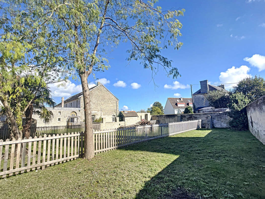 Maison à GRANDCAMP-MAISY