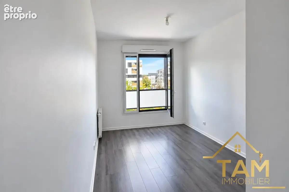 Appartement 3 pièces 60 m² à vendre à Saint-Cyr-L'ecole (78210) - photo 6