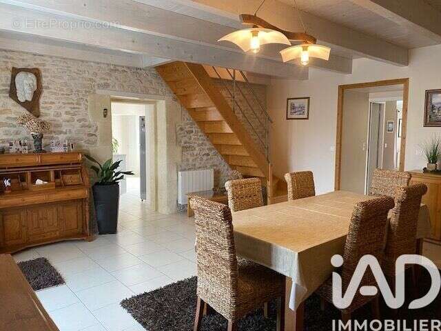 Photo 3 - Maison à TRIAIZE