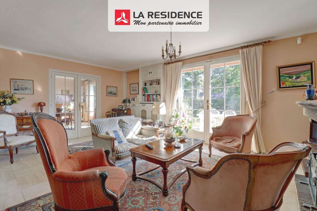 Maison à VERNEUIL-SUR-SEINE