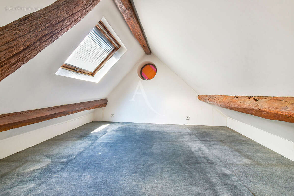 Maison à VERNEUIL-L&#039;ETANG