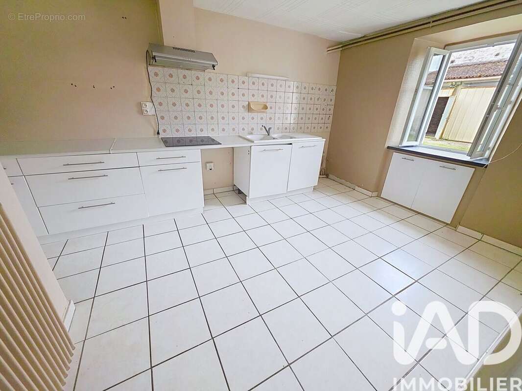 Photo 6 - Maison à VOUZAN