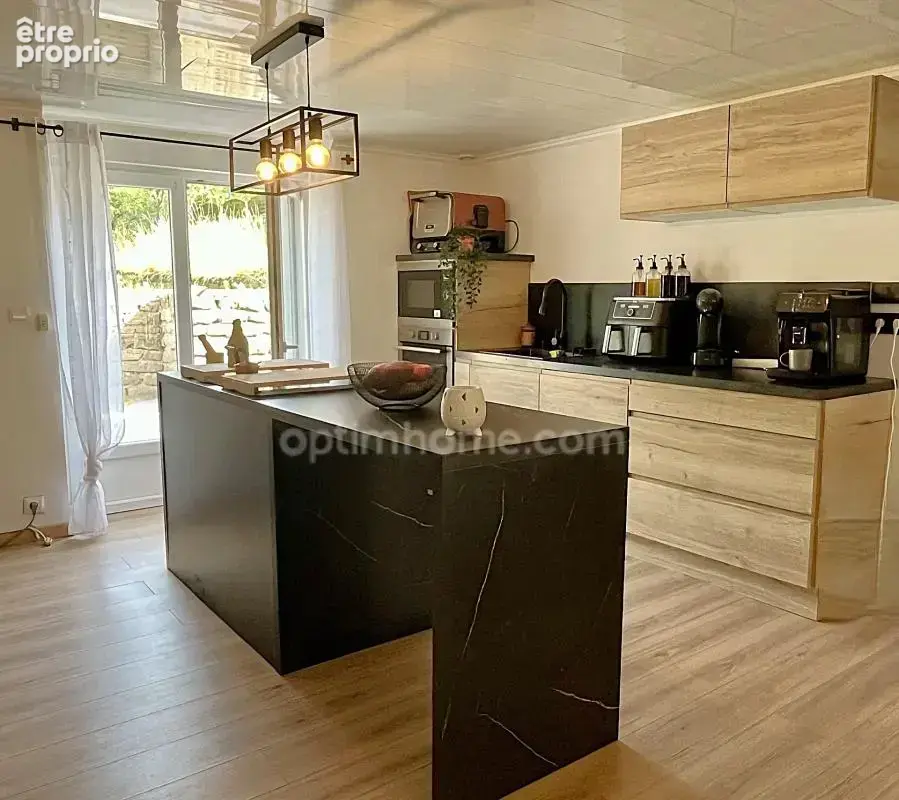 Maison familiale : 5 chambres, près de 80 m² de pièce de vie, une terrasse de 60 m² et un jardin de plus de 975 m² à Moulins-Sai - photo 4