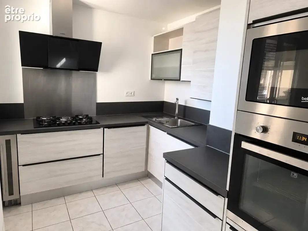 En exclusivite t3 avec terrasse en 5eme etage dans residence fermee avec ascenseur - photo 3