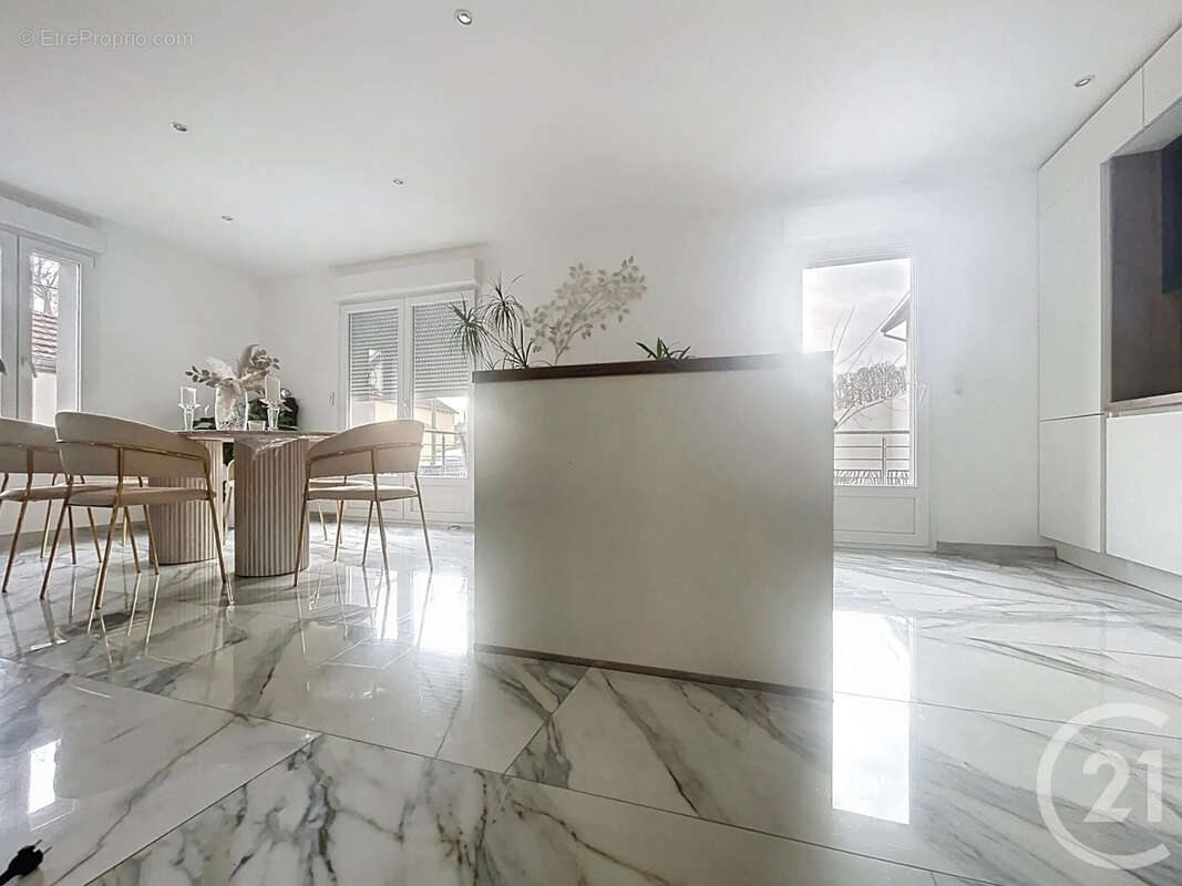 Maison à THAON-LES-VOSGES