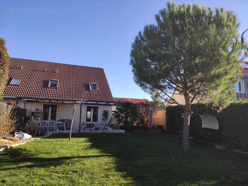 Maison à PONT-DU-CHATEAU