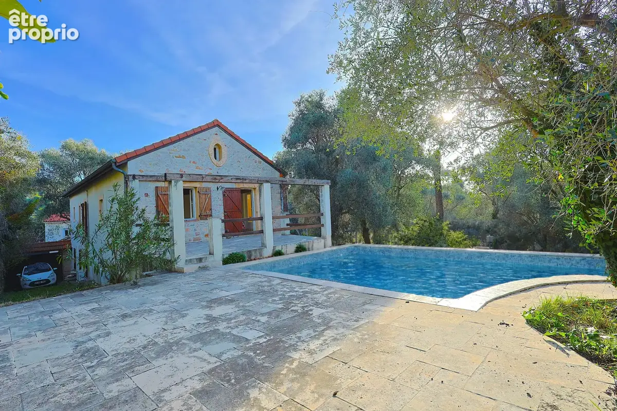 Exclusivité – vallauris – ancienne bergerie rénovée – 193 m² – 5 chambres – piscine - photo 9