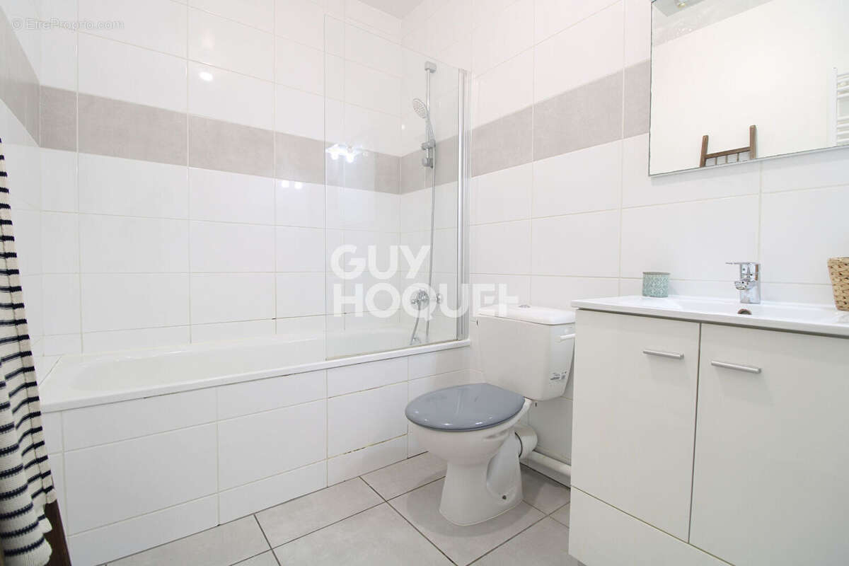 Appartement à BRIE-COMTE-ROBERT