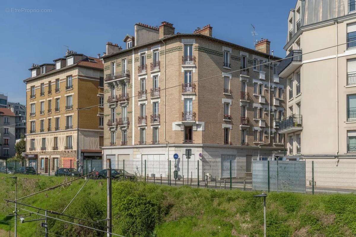 Appartement à COLOMBES