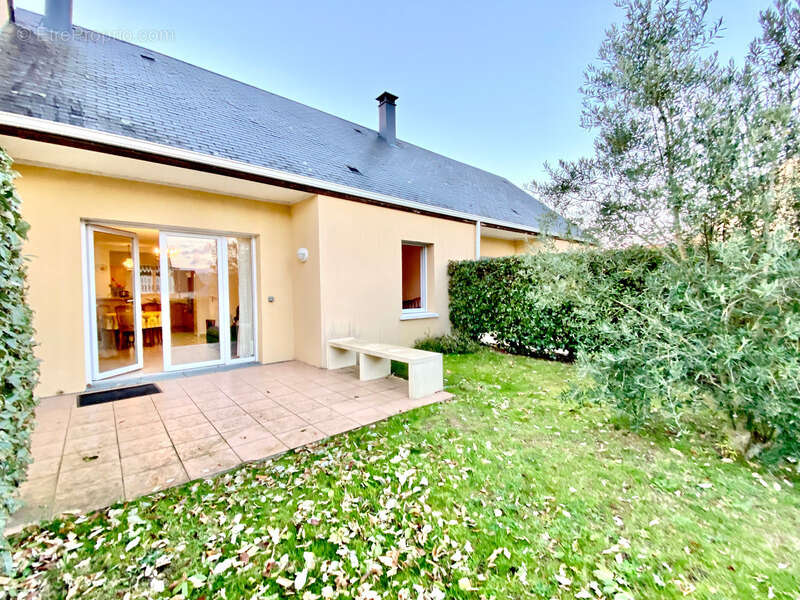 Maison à EQUEMAUVILLE