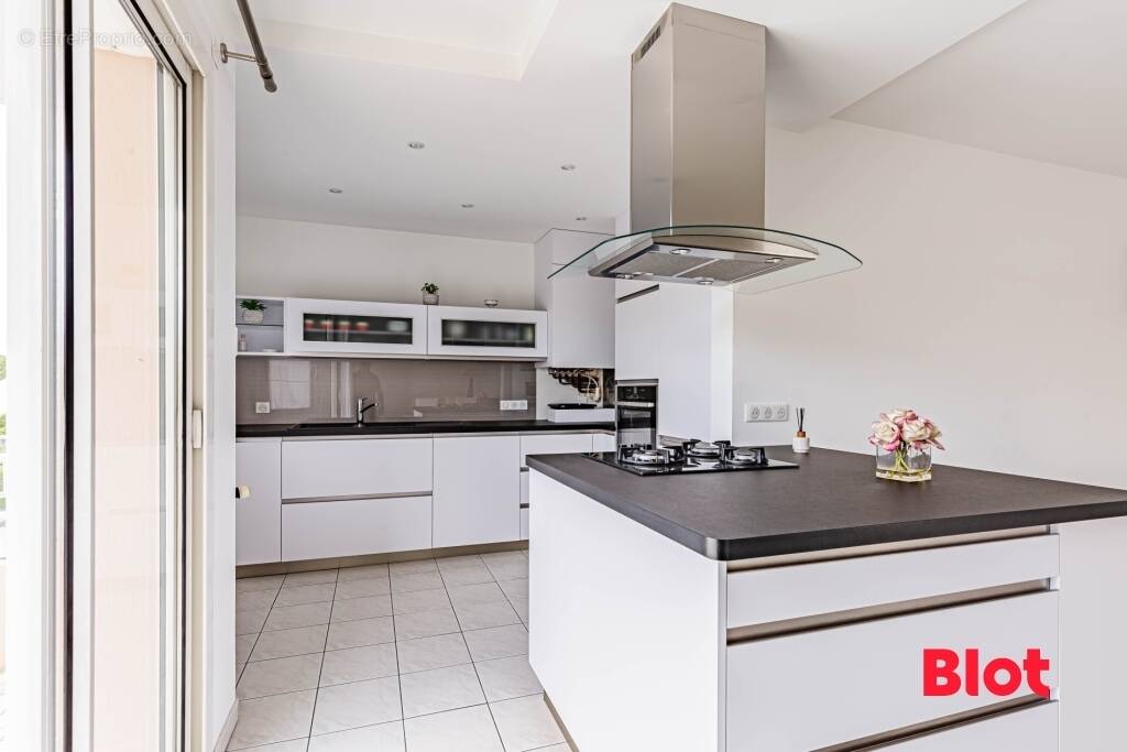 Appartement à SAINTE-LUCE-SUR-LOIRE