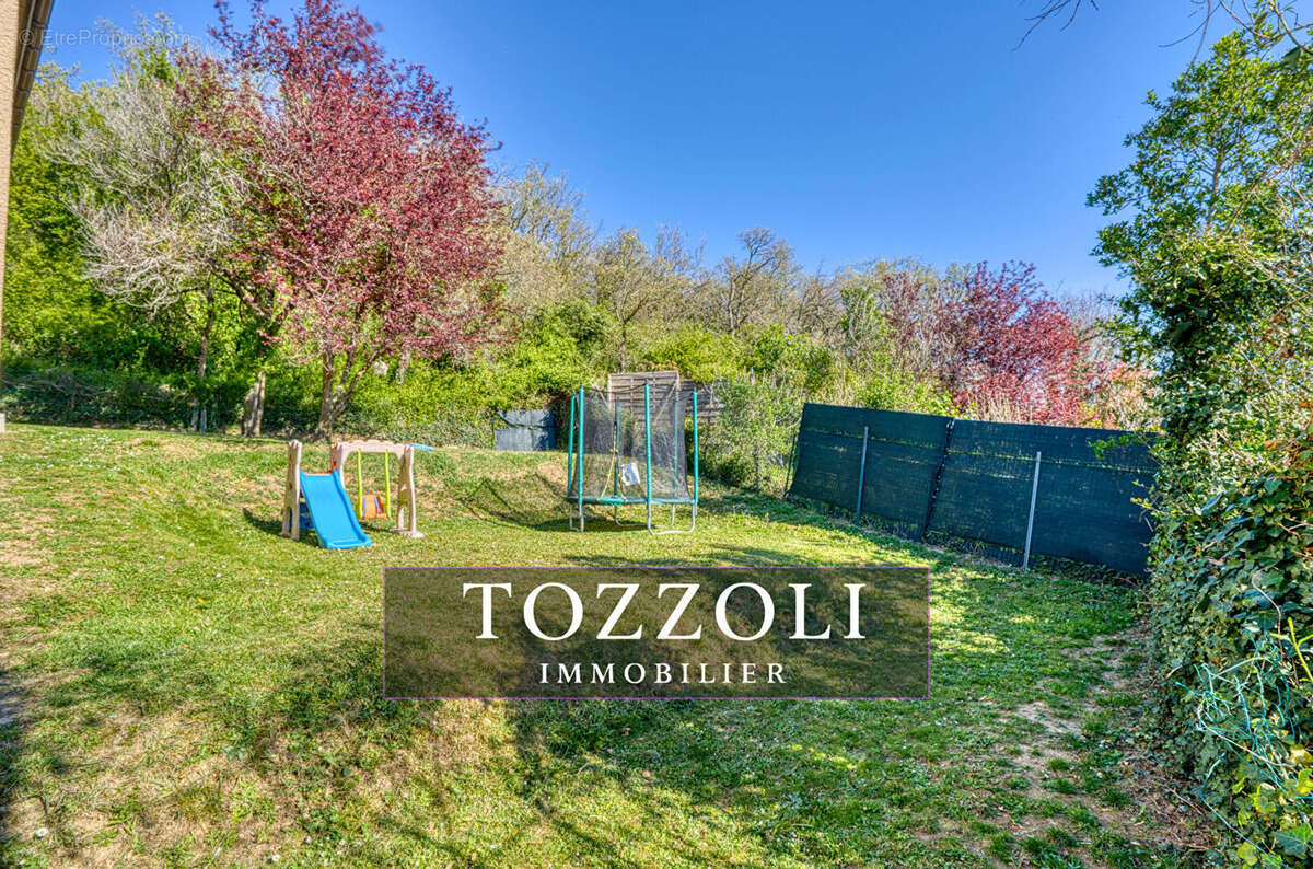 Maison à SAINT-QUENTIN-FALLAVIER