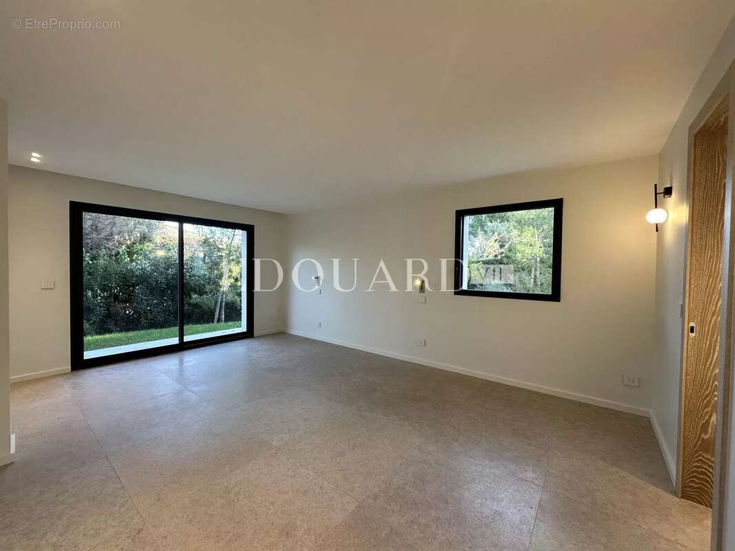 Maison à ROQUEBRUNE-CAP-MARTIN