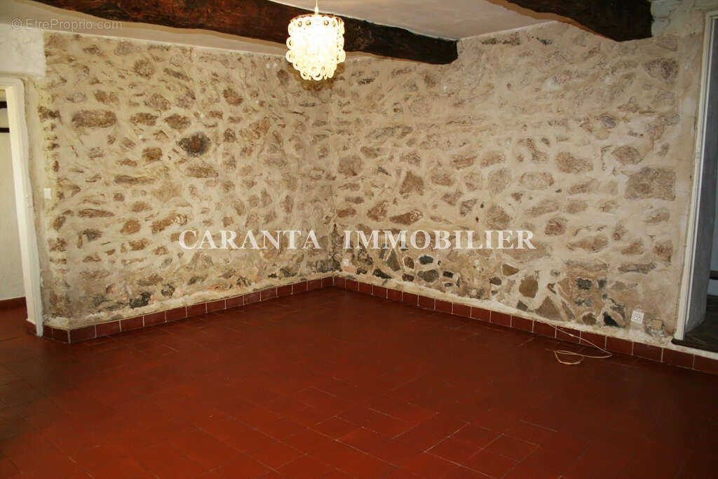Appartement à GRIMAUD