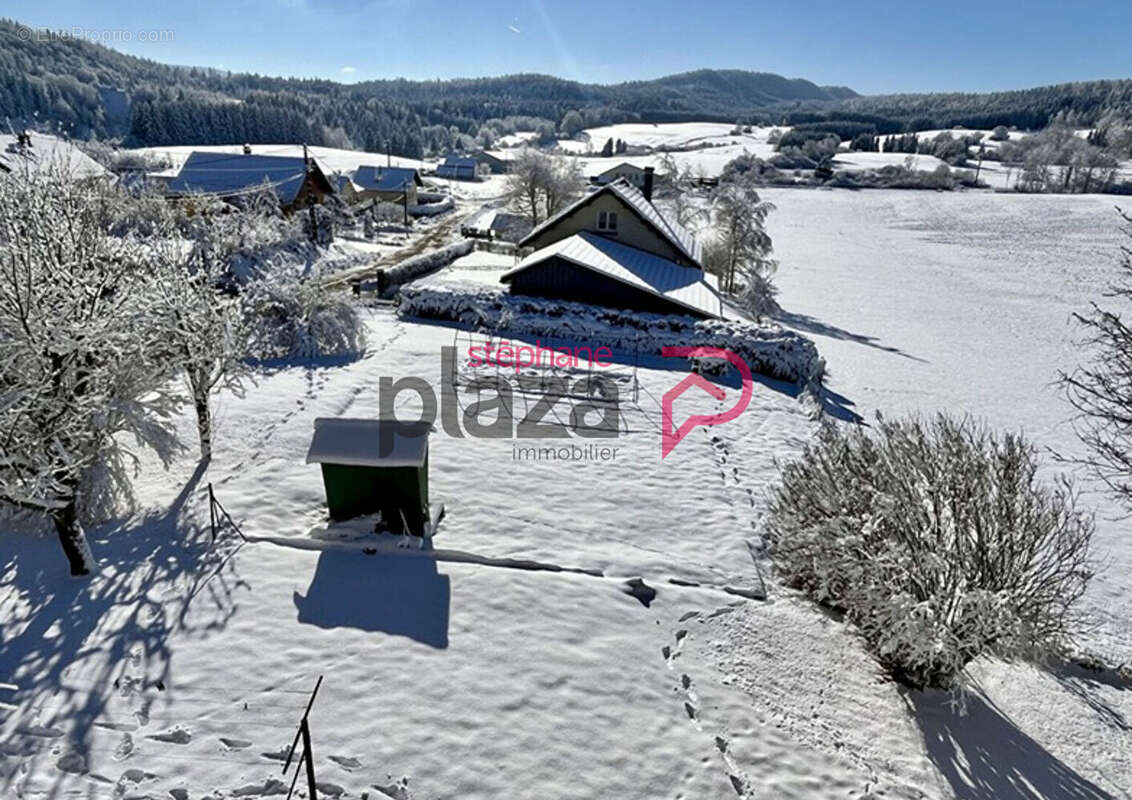 Maison à LA CHAUX-DU-DOMBIEF