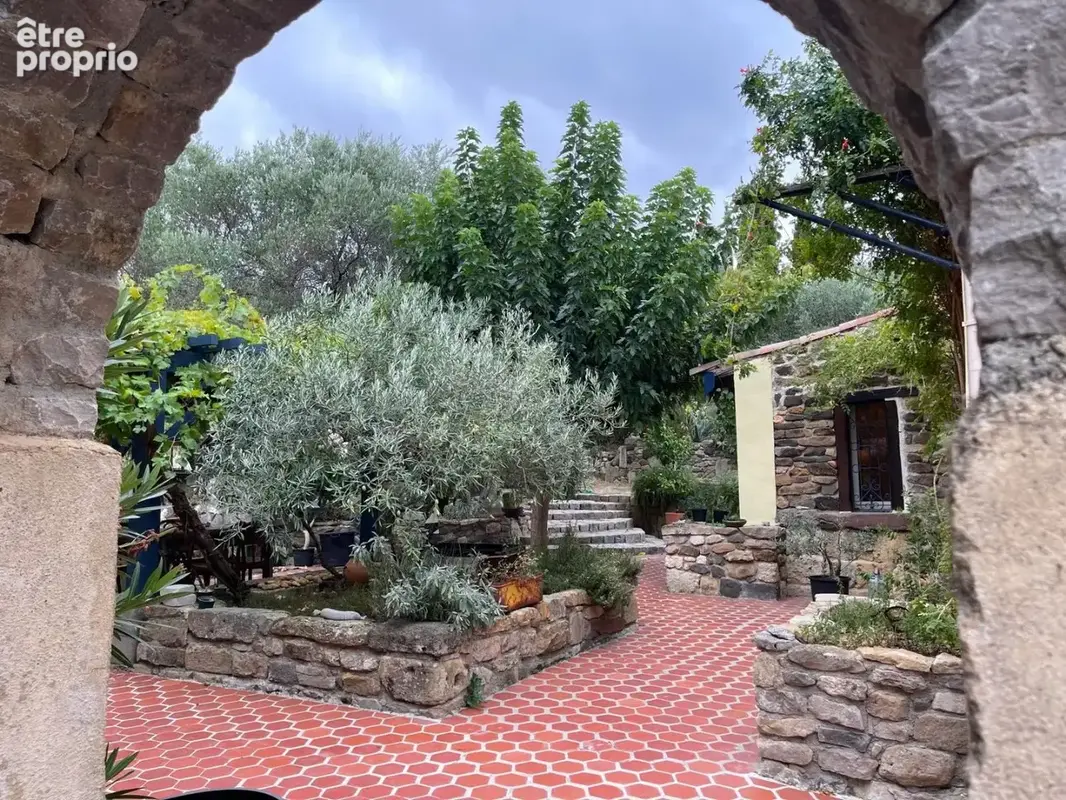 Photo Maison à Lieuran-Cabrieres au prix de 520 000€