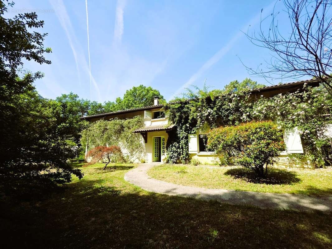 Maison à BLASIMON