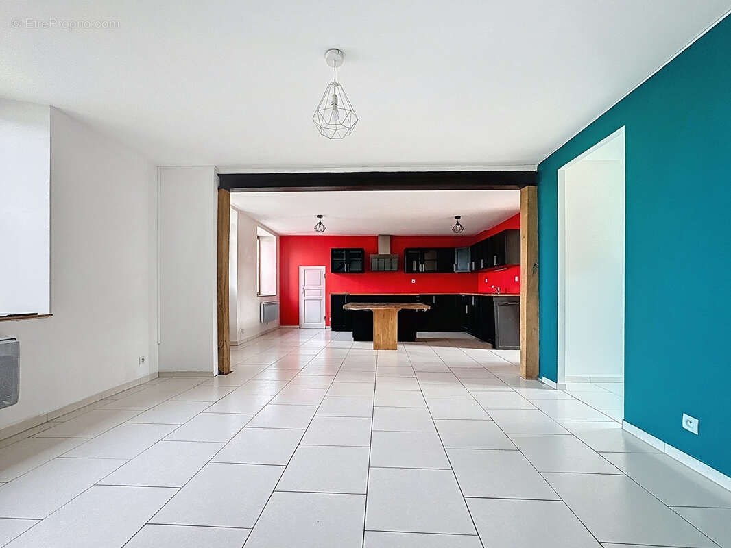 Maison à MONTMIRAIL