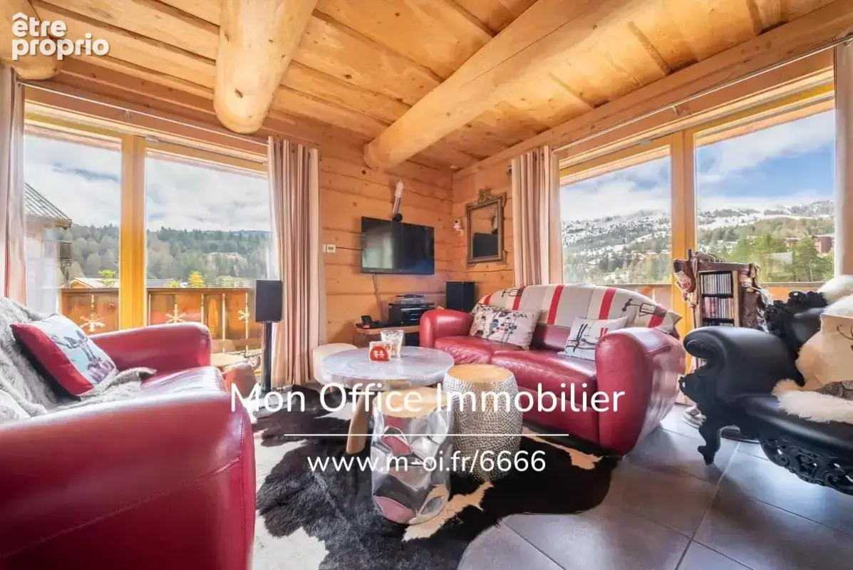 Référence : 6666-CLG - Chalet de type 7 en madrier de 240m² sur une parcelle de 1500m² à La Joue du Loup - photo 5