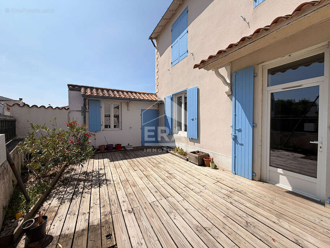 À vendre ? Maison de charme en coeur de bourg ? 90 m² ? Lagord - photo 12