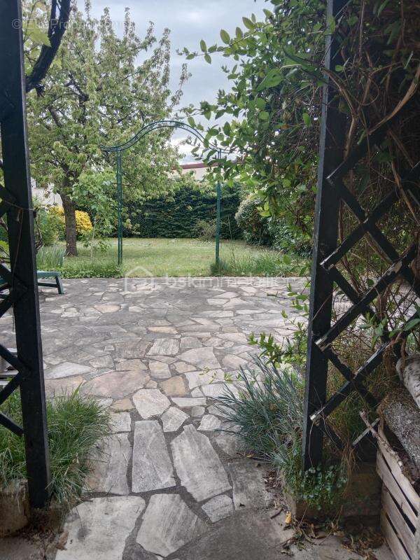 Maison à CROSNE