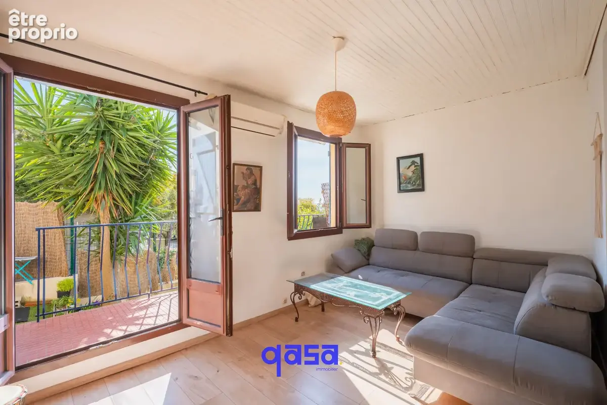 Maison de ville 6 pièces - traverse confidentielle, calme absolu, vue mer - photo 6