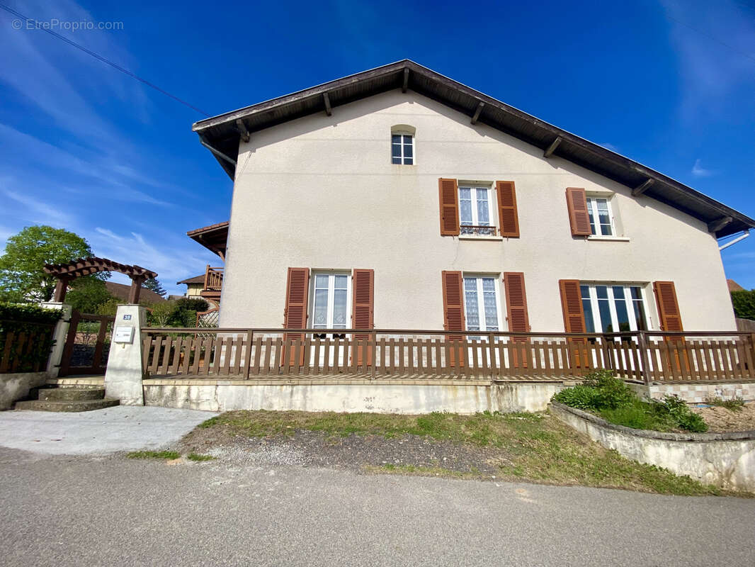 Maison avec dépendances sur un terrain de 2 180 m2   Fort potentiel - photo 17