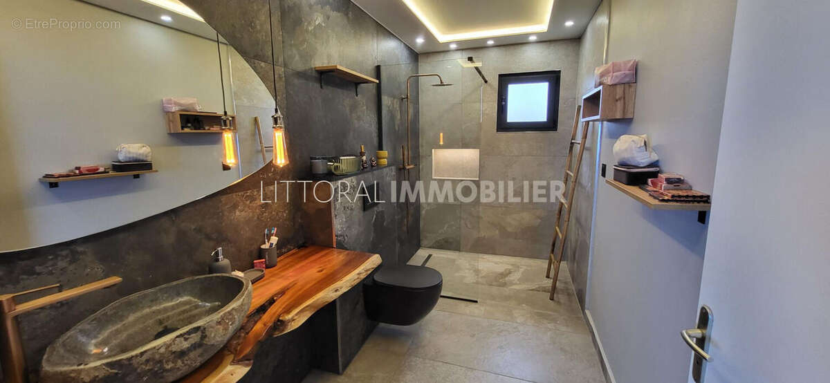 Maison à SAINT-DENIS