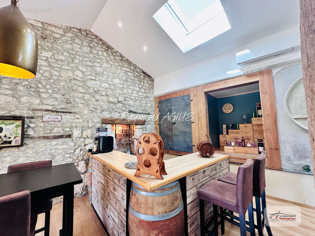 Charmante maison traditionnelle en pierre avec annexe indépendante et piscine de 15 x 6 m - photo 11