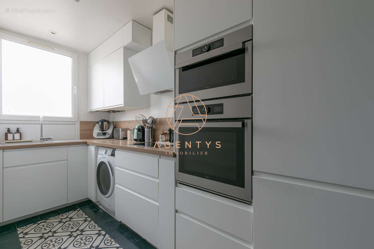 Appartement à SAINT-MAUR-DES-FOSSES