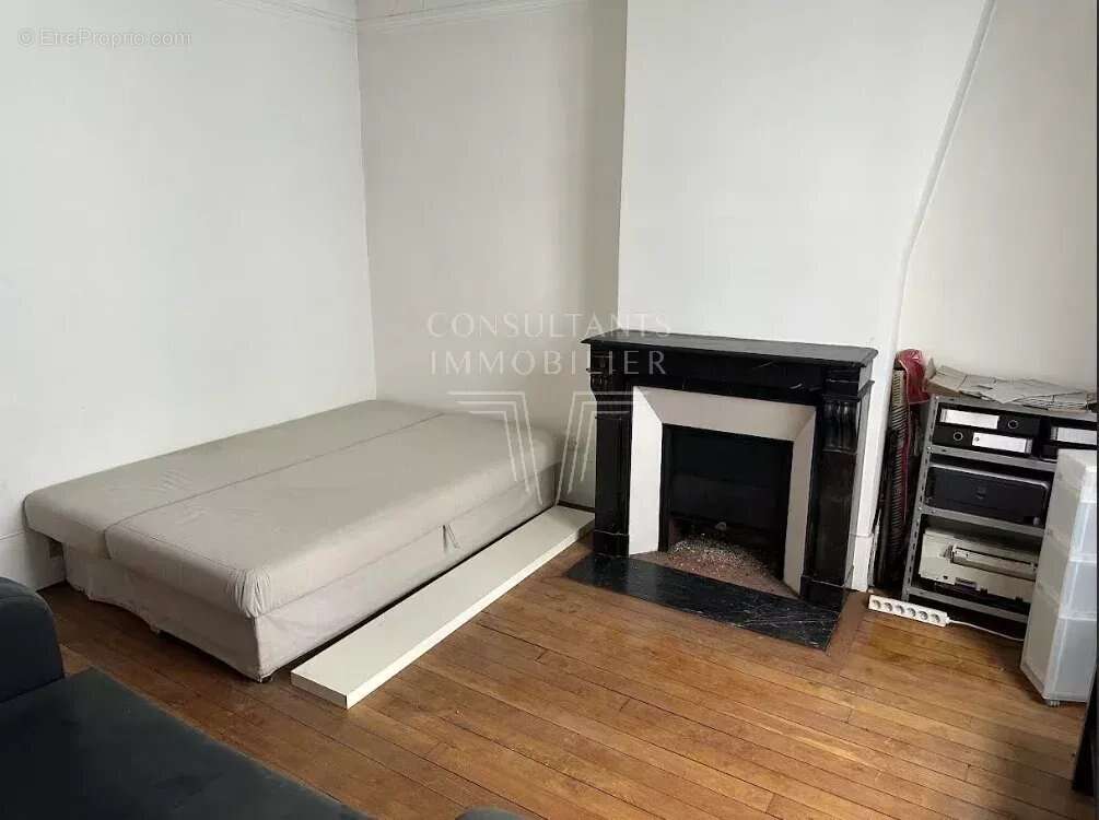 Appartement à PARIS-7E