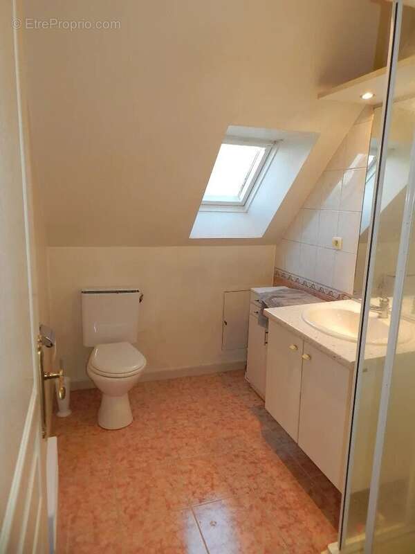 Maison à CREVECOEUR-EN-AUGE