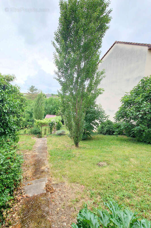 Maison à VILLEFRANCHE-DE-ROUERGUE