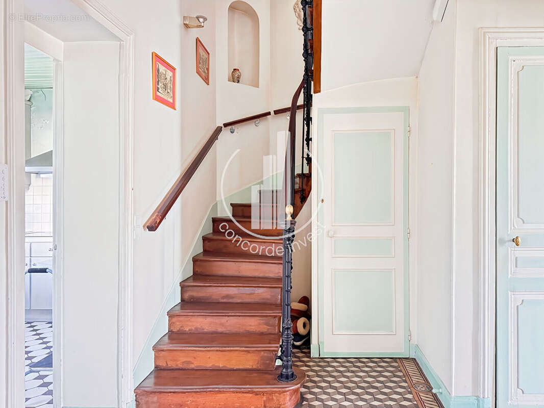 Maison à ASNIERES-SUR-SEINE