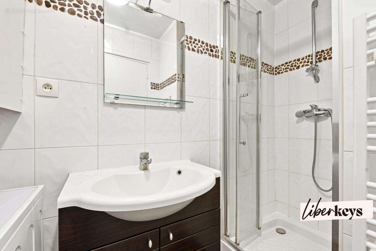 Paris 15 - Grenelle / Rue du Commerce - Studio - photo 6