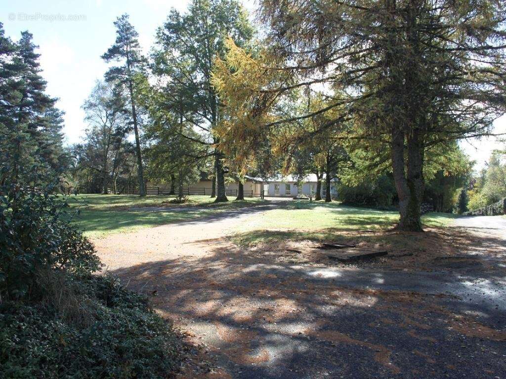 Domaine de 15 hectares au coeur de la nature - photo 13