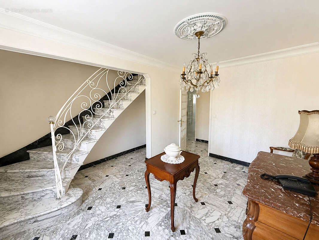 Maison Villenave D Ornon 8 pièce(s) 217 m2 - photo 5