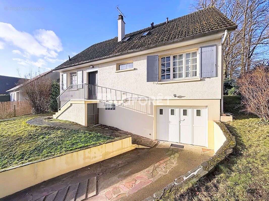 Maison à BARJOUVILLE