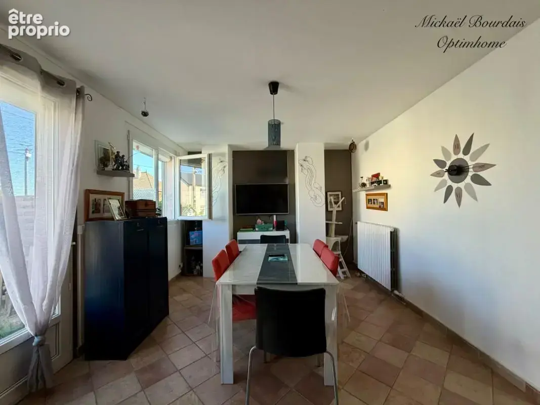 Le lude – maison 3 chambres avec garage et cour fermée - photo 4