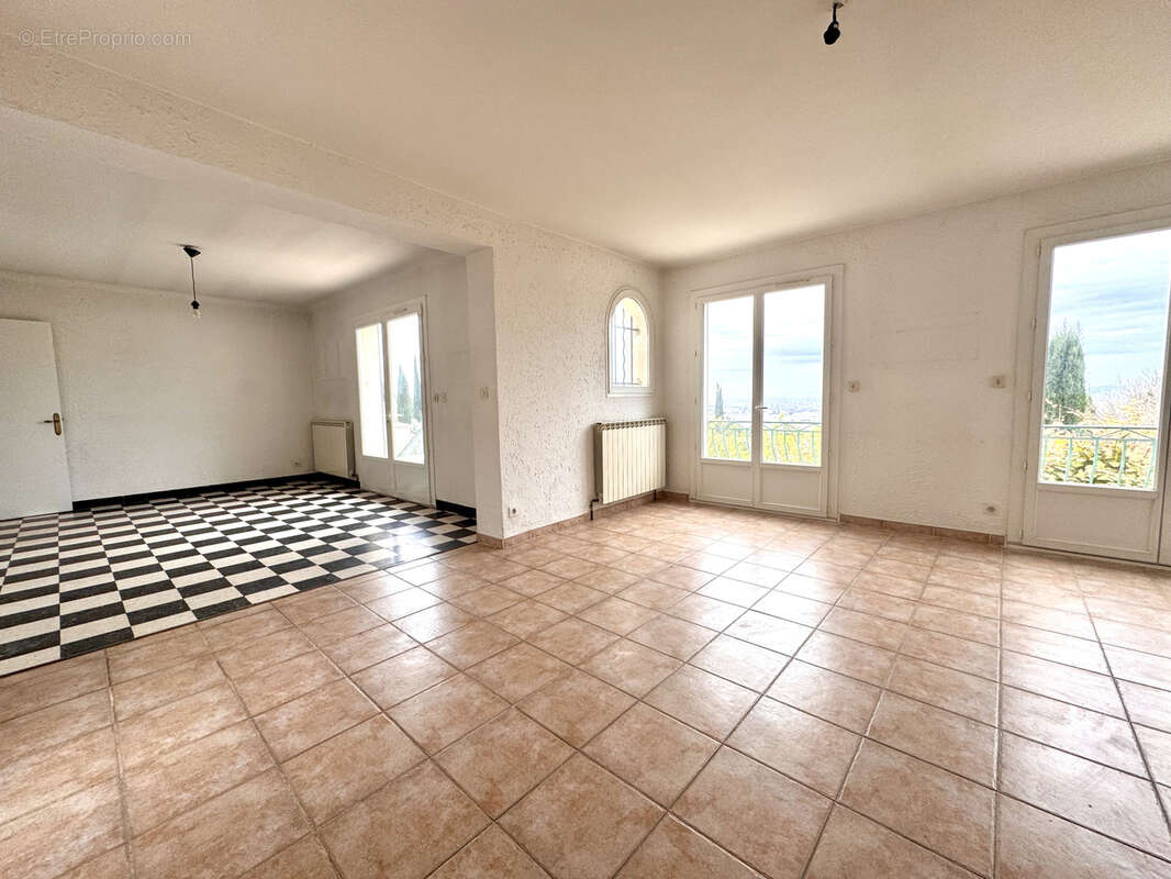 Maison à CHATEAUNEUF-DU-PAPE
