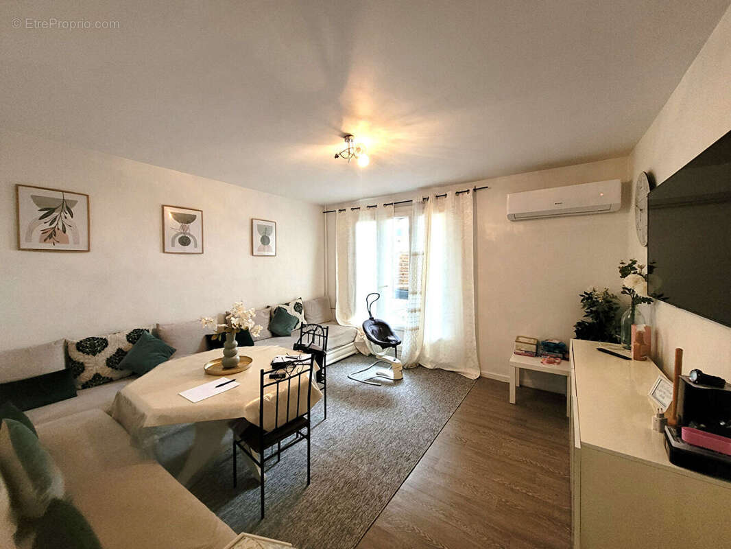 Appartement à SORGUES