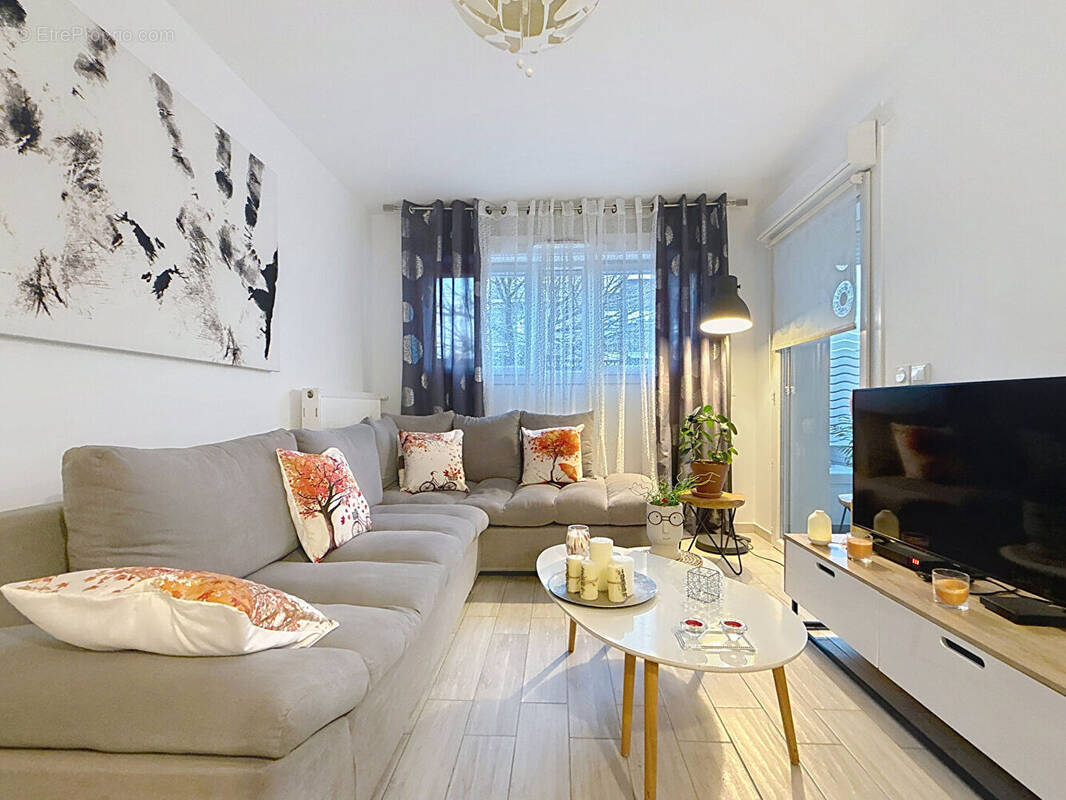 Appartement à L&#039;ISLE-D&#039;ABEAU