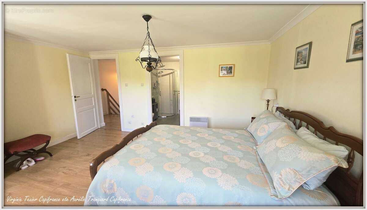 Maison à vendre 6 pièces VARAIZE (17) 4 chambres sur 1500m² de jardin clos avec garage - photo 13