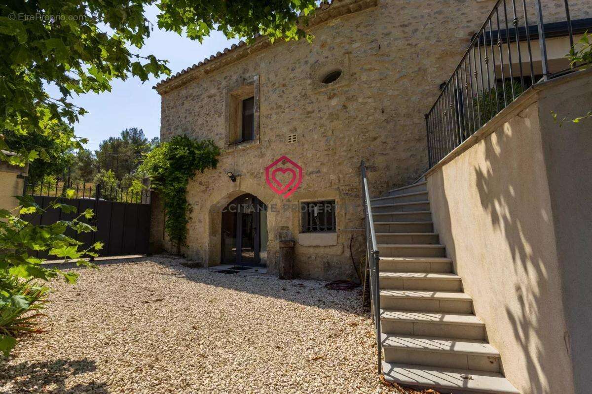 Maison à SUSSARGUES