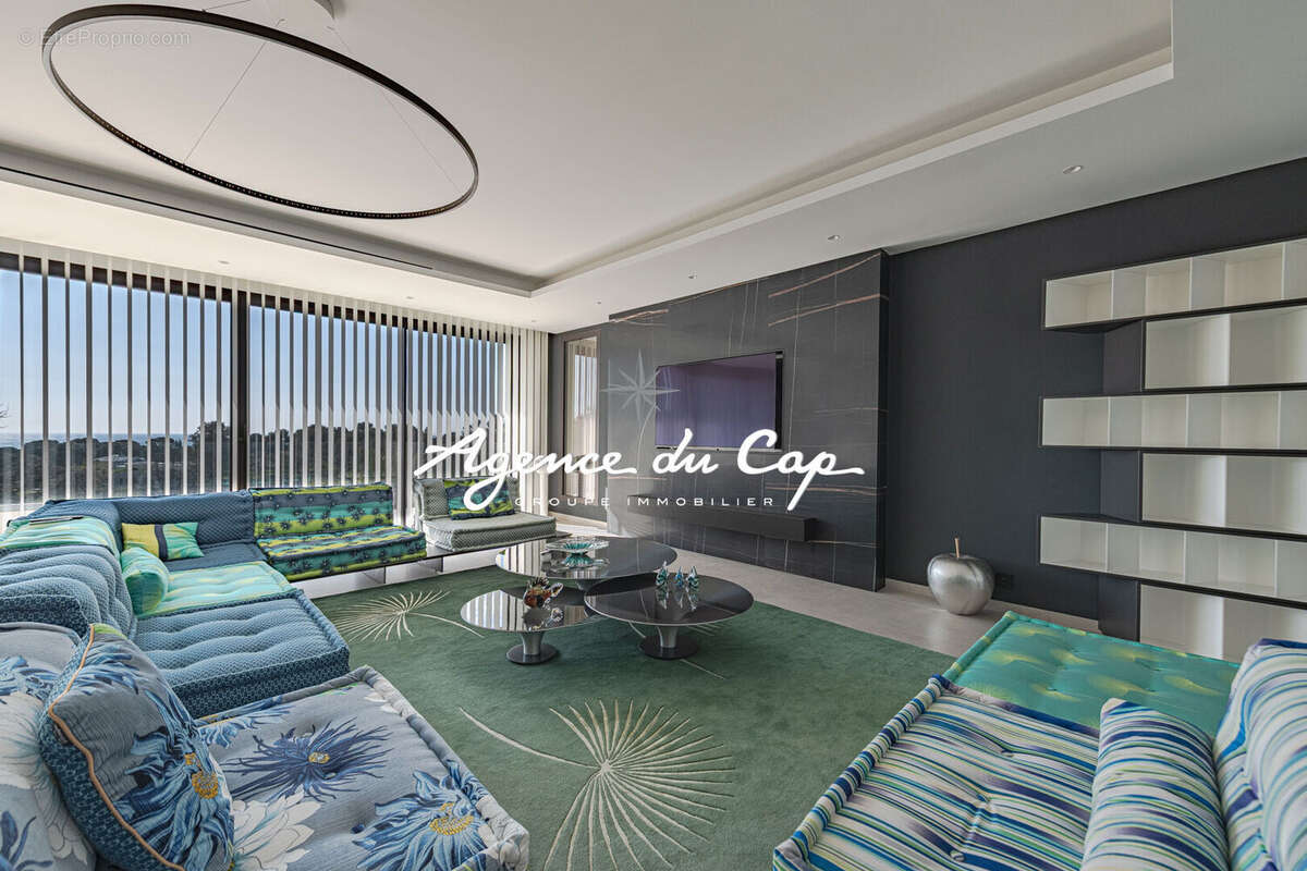 Maison à SAINT-RAPHAEL