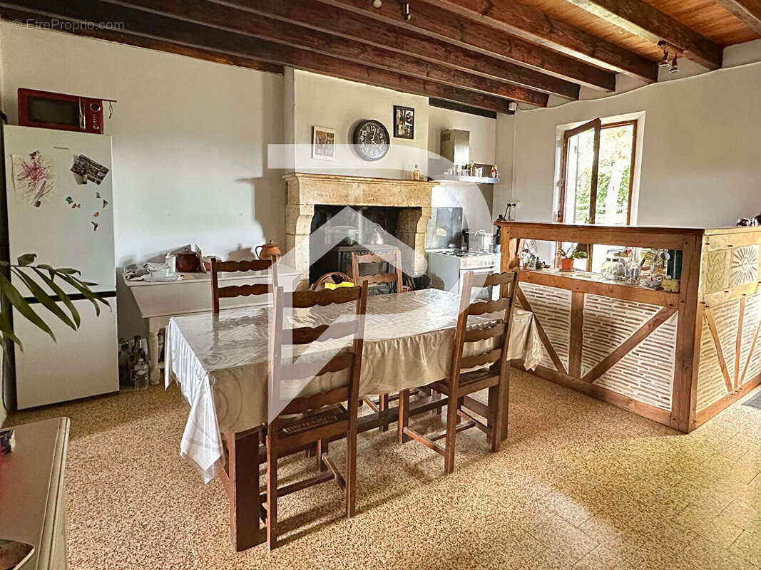 Maison à BEAUPOUYET